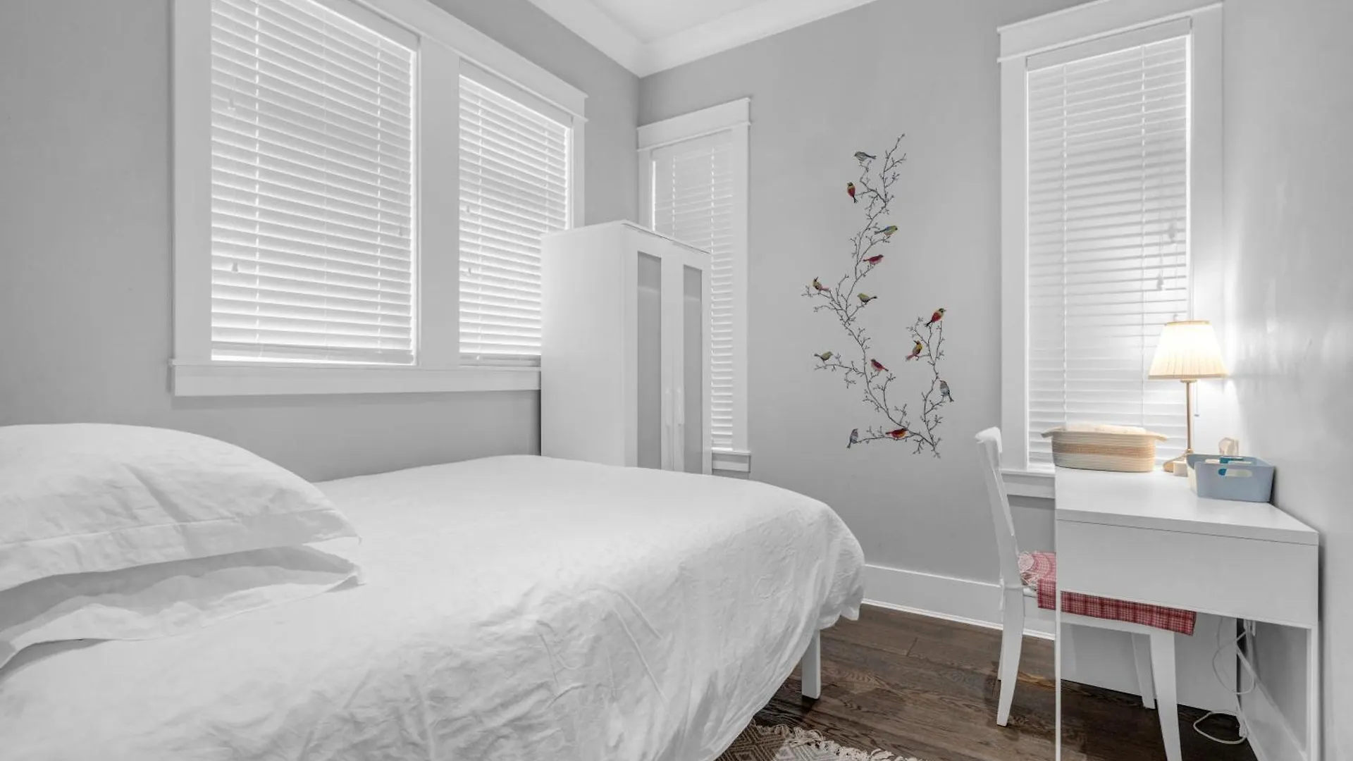 ** Guest house Vancouver West Cozy Retreat By Host Launch Canada
